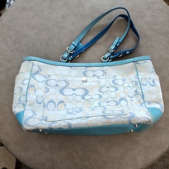 Coach Signature Canvas Overnight Handbag Timeless Elegance...